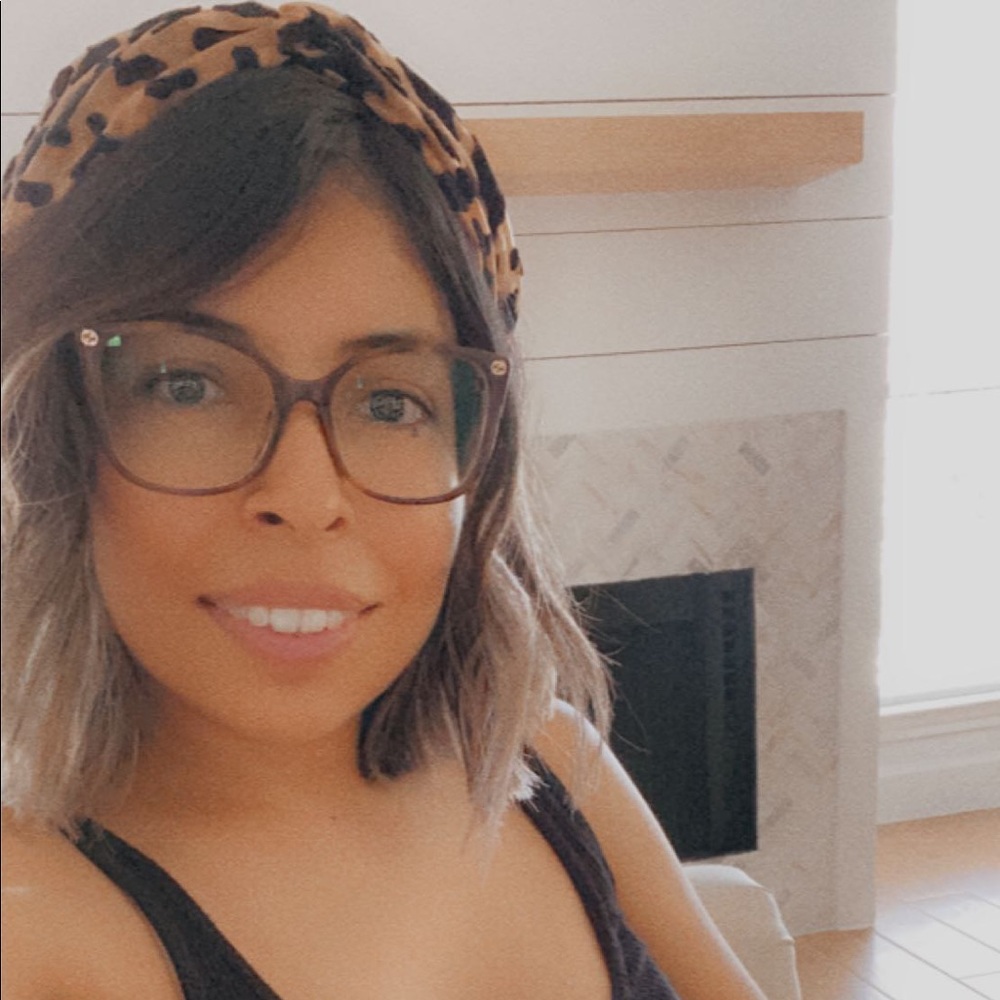 Meet your Posher, Brenda